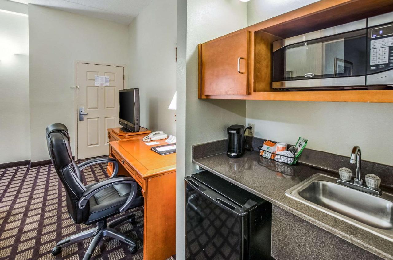 Savannah Gateway Hotel & Suites Georgetown Ngoại thất bức ảnh