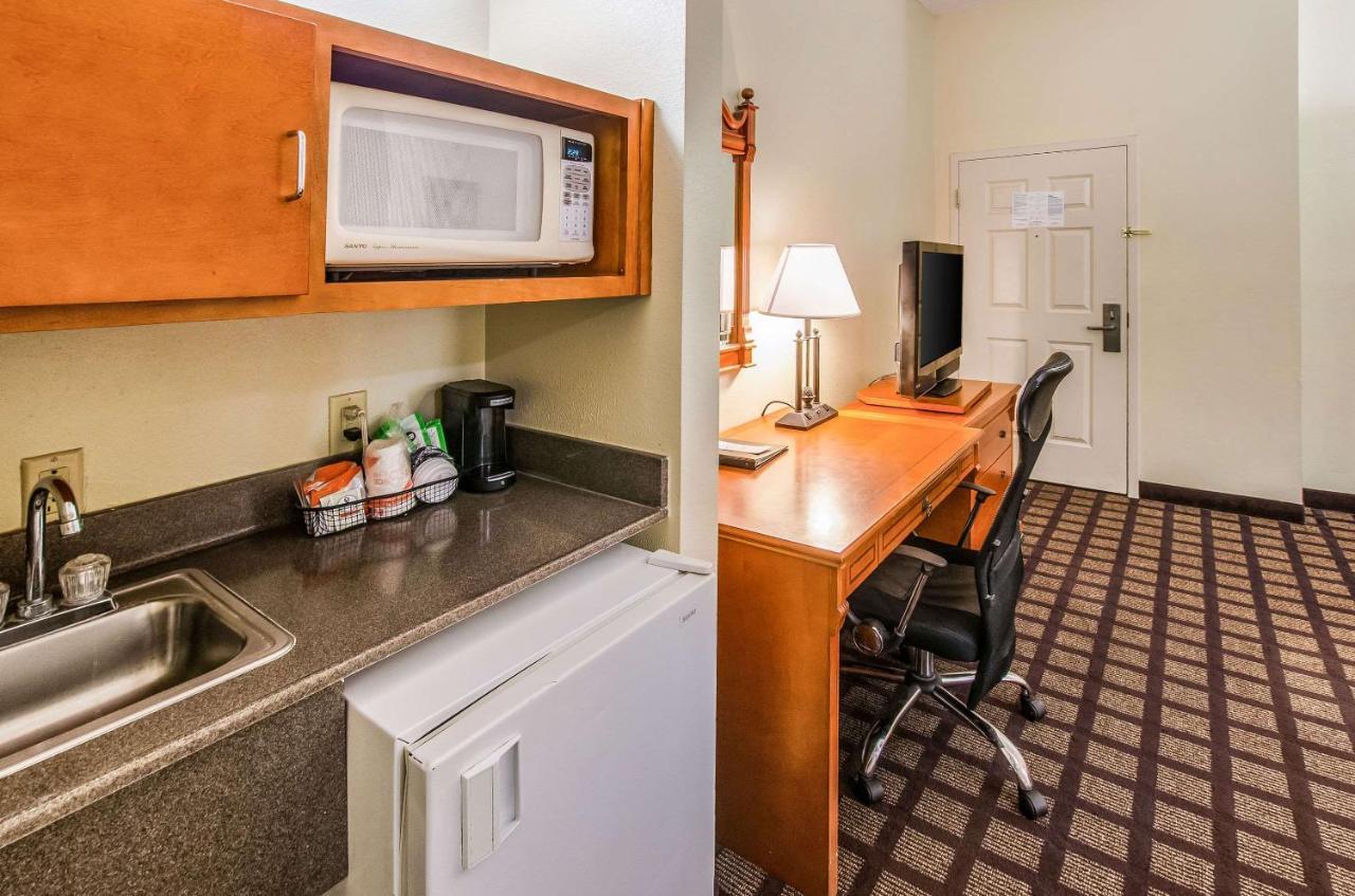 Savannah Gateway Hotel & Suites Georgetown Ngoại thất bức ảnh
